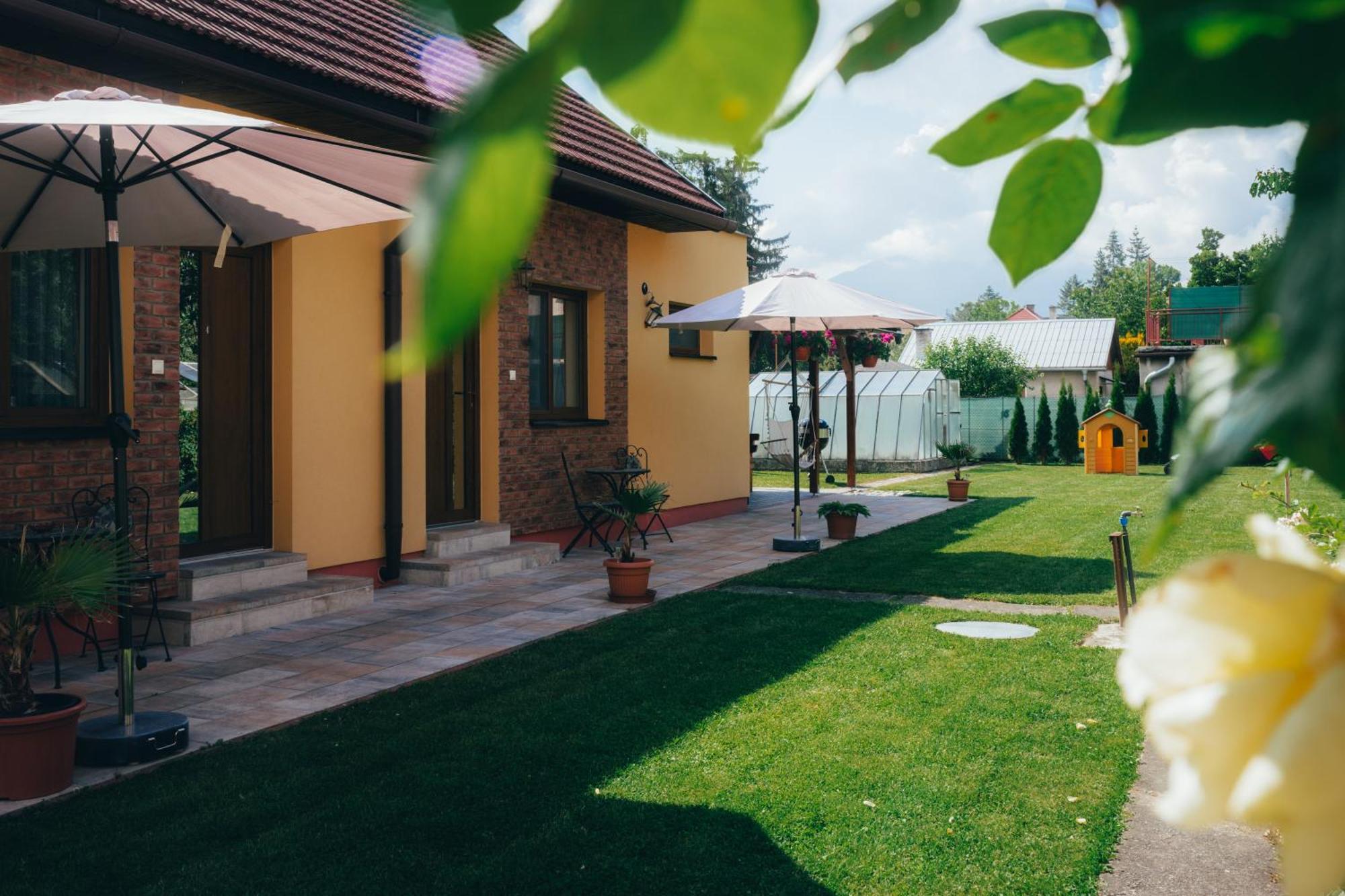 Apartmány Friends Liptov Liptovský Mikuláš Esterno foto